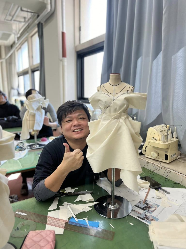 Fashion Runway Draping Technique Tokyo Japan วิเคราะห์เทรนด์แฟชั่น BunkaFashionSchool Bunka บุนกะ เรียนแฟชั่น แฟชั่น FashionRunway FashionRunwayDrapingTechnique Draping Technique BunkaFashionCollege IntensiveCourse Tokyo japan